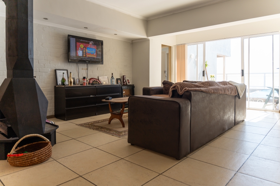 6 Bedroom Property for Sale in Fish Hoek Western Cape